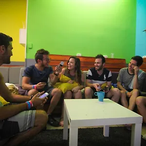  Hostel Onefam